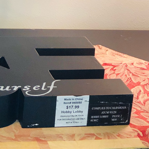 Wooden “BE YOURSELF” w/zebra stripe bow - Picture 3 of 3